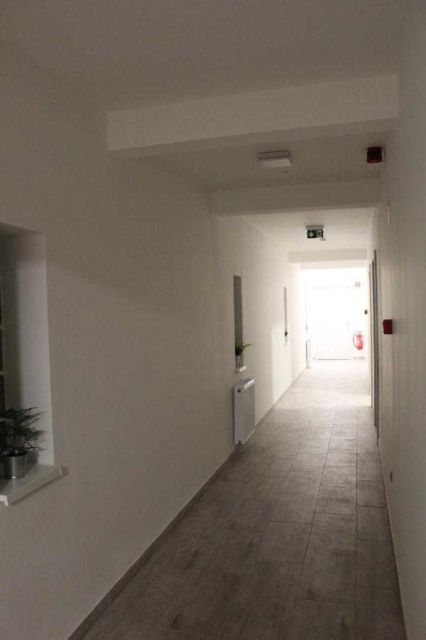 Czermann Holiday Inn Oroszlány Εξωτερικό φωτογραφία